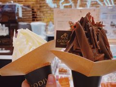香草黑巧双重口味-GODIVA(海岸城店)