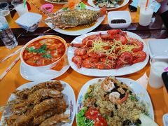 -班赞海鲜市场胖阿姨加工点