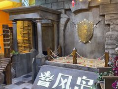 -暴风岛沉浸式体验馆(百联世纪店)