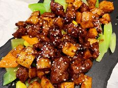 -湖庭壹品鸭王·传统北京烤鸭·别墅私房菜·庭院宵夜(江宁店)