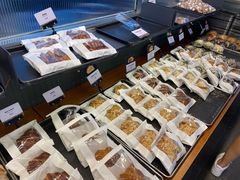 面包甜点陈列柜-OUR Bakery(三里屯太古里店)