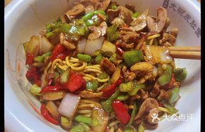 Stir-fried Pork and Kidney Noodles