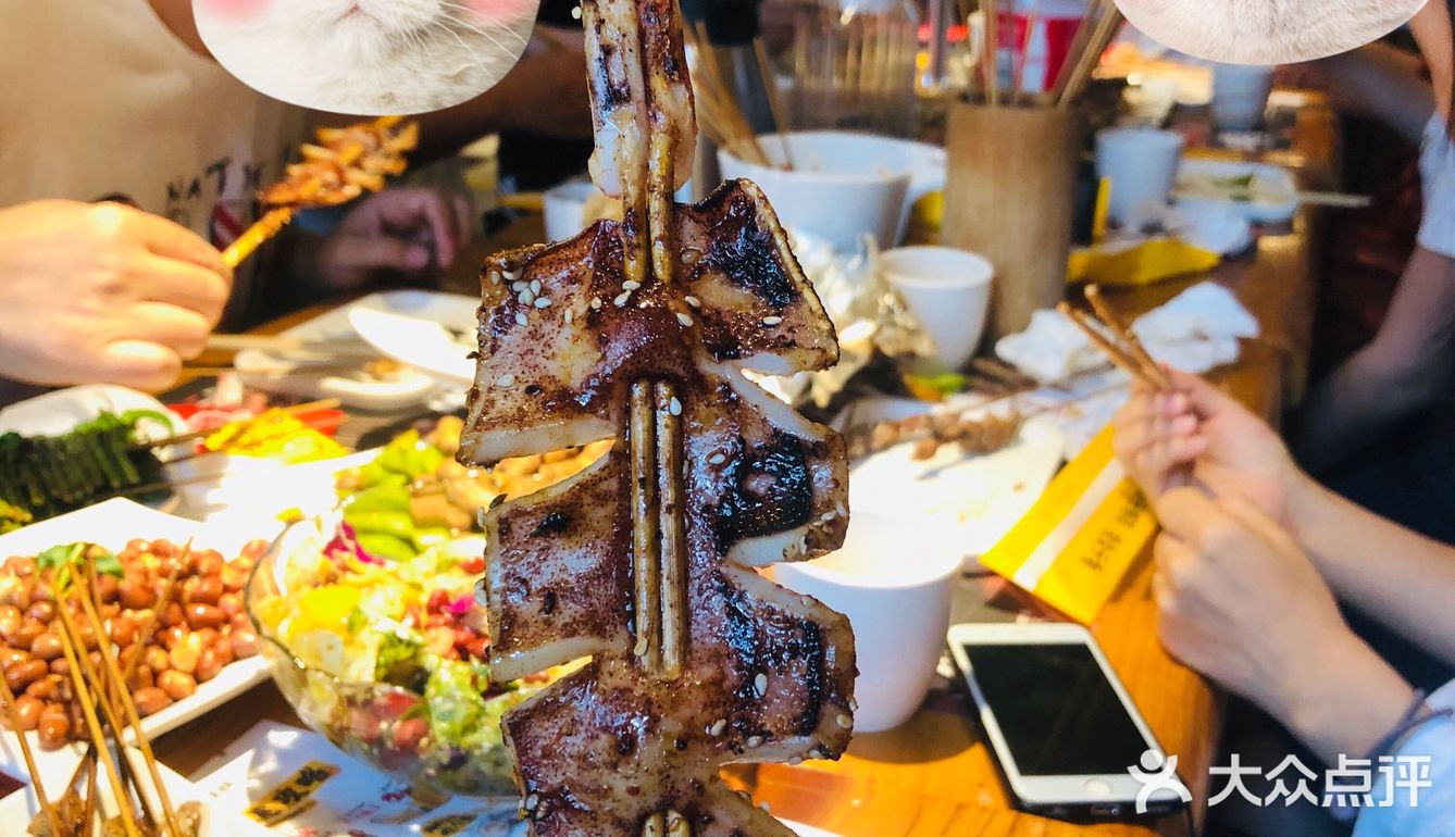中午同事们聚餐去吃的，不接受预定