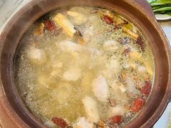 -东记炭炉·海鲜鸡煲(龙华店)