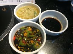 酱汁-牛一煲美食(江高店)