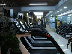 -开阳里游泳健身