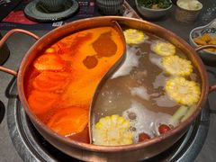 特色鲜牛腩骨汤➕日光番茄鸳鸯锅-牛村来人潮汕牛肉火锅(西单店)