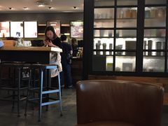 大堂-星巴克臻选(广州东山锦轩店)
