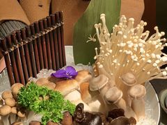 -牛村来人潮汕牛肉火锅(西单店)