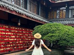 -峨眉山报国寺