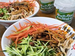 -牛一嘴·兰州牛肉面·大盘鸡(财富中心店)