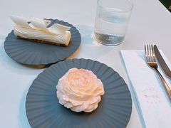 -潮一不贰·法式甜品·生日蛋糕·西式简餐(外滩店)