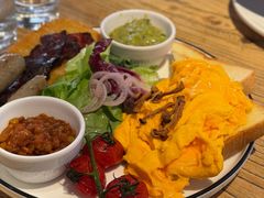 -Common Table · Brunch & Coffee