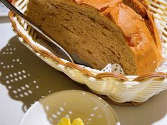 黑咧吧配黄油-俄士厨房(五棵松华熙LIVE店)