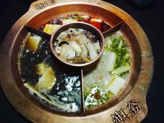 -滇釜火锅·能喝汤的火锅(车公庄店)
