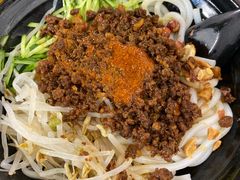 -丽虹云南过桥米线(兴工街店)