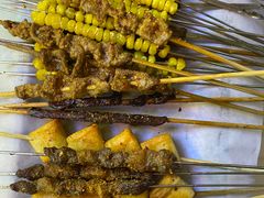 -桦春鹤岗小串·东北铁锅炖(左家庄店)