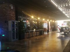 -CGV影城(滨江天街IMAX店)