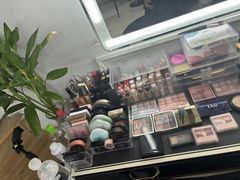 -ME觅妆·定制美妆·彩妆私教(菱角湖店)