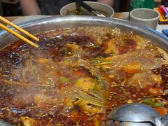 -肖肖酸萝卜鱼火锅(总店)