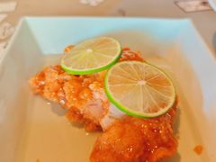 -穹六人间 people 6(岳阳路店)