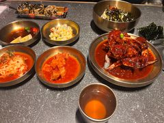 -草家酱蟹炭火烤肉店(珲春南路二店)