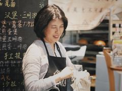 -房角石咖啡与书(吉大南校店)