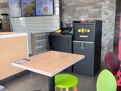 -麦当劳(松江南乐得来速店)