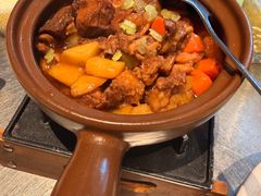 潮界经典牛腩煲-潮界(虹桥新天地店)