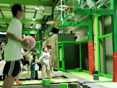 -C7城市运动空间·蹦床·健身·团建