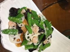 -小鱼儿海鲜港(新村十区店)