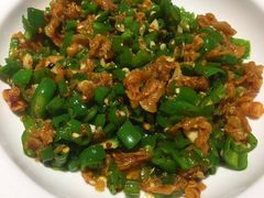 青椒炒油渣-大碗先生(万家丽店)