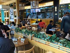 大堂-伊喜饺子·烤鸭(五道口学院路店)