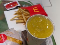 -麦当劳(百联西郊购物中心店)