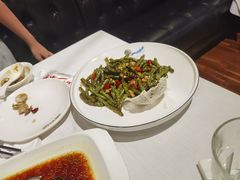 -宝燕海货工场(长江国际店)