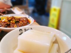 -肖四女乐山跷脚牛肉(世博源店)