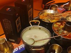 -何师烧烤Pro ·江湖川菜·小龙虾·精酿啤酒(太古里旗舰店)