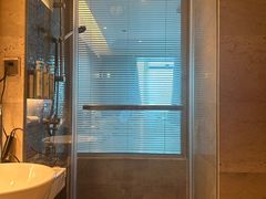 -上海龙之梦万丽酒店