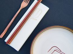 -The ROOF (通盈中心店)