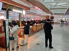 -星巴克(上海虹桥站2A检票口)