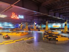 -极限PLAY运动娱乐新世界·团建派对表演休闲馆·室内高空游乐园