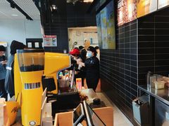 -麦当劳(中二横路店)