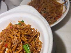 -小菜园新徽菜(镇江丹阳吾悦店)
