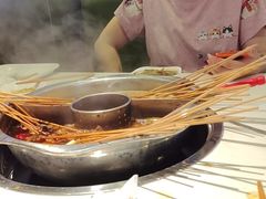 -佰人王串串香火锅(洋珠巷店)