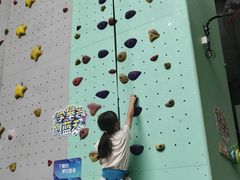 -蓝天攀岩-青少年训练(罗湖益田假日广场店)