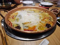 -洱火云南酸菜牛肉火锅(石景山当代商城店)