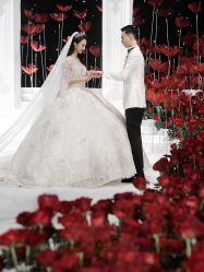 -伯瓷皇后婚纱艺术空间