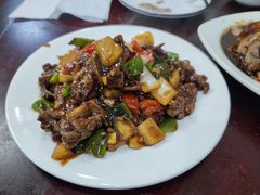 -余杨鸭鸭餐厅