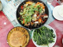 -乡土特色.冷锅鱼.牦牛肉汤锅