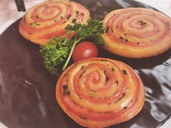 特色葱油饼-绍兴饭店(大宁店)